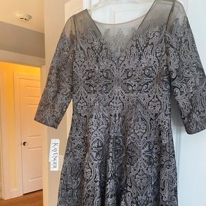 Kay Unger Designer Half-Sleeve Smoke Silver Size 6